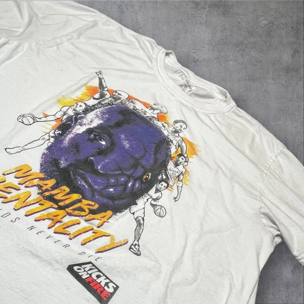 Kobe‎ Bryant Mamba Mentality Large - Picture 2 of 3